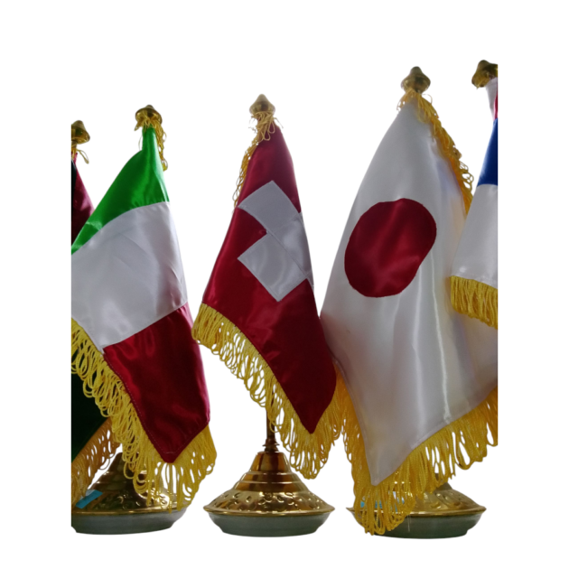 DRAPEAU DE BUREAU INTERNATIONAL AVEC SOCLE